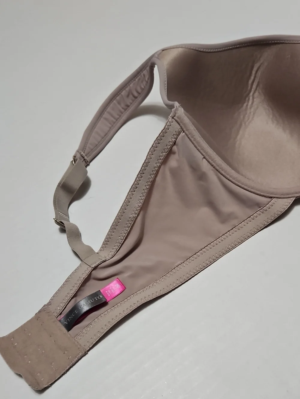 Vince Camuto Nude/Taupe Seamless Molded T-Shirt Underwire Bra Size 38D